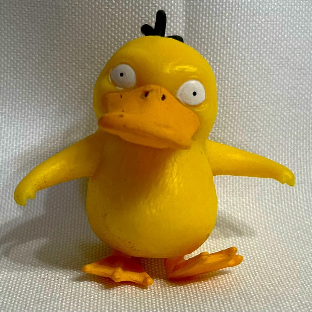Pokemon Detective Pikachu 1.5” Psyduck Figure 2019 WCT Wicked Cool Toys